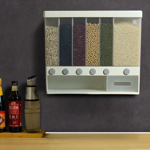 Wall-mounted dry food dispenser